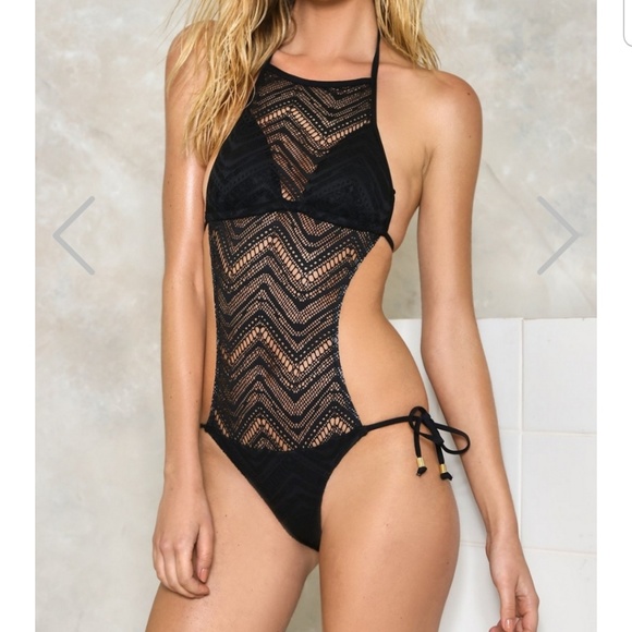 Nasty Gal My Good Side Chevron Suit - Picture 2 of 4